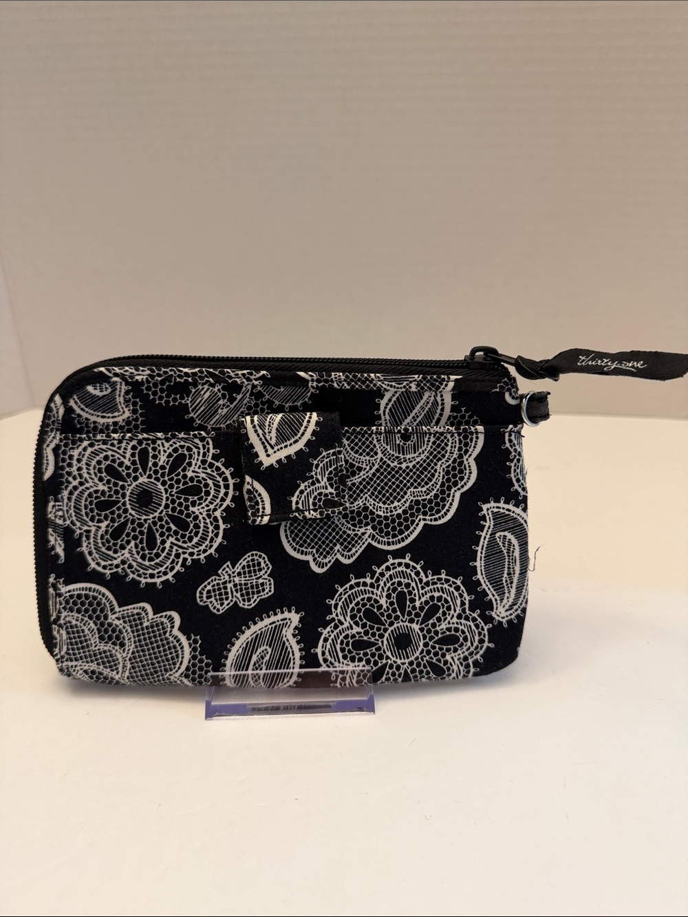 thirty-one Black with White Lace Floral Wallet NWOT